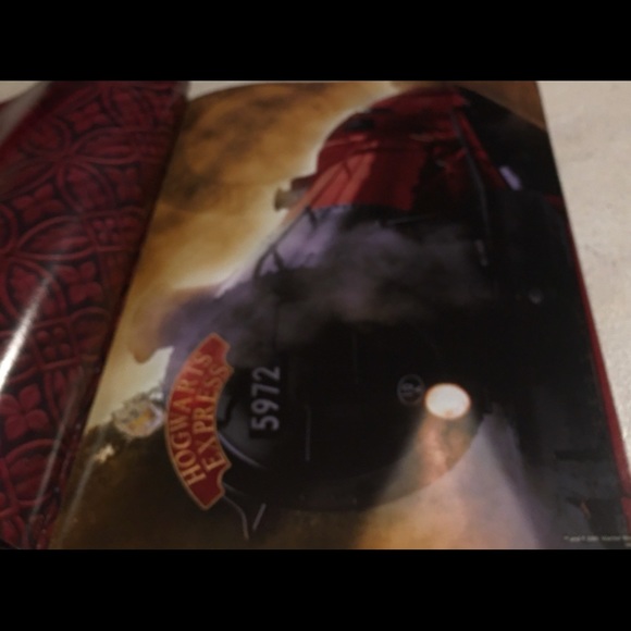 Poster Book Harry Potter +The Sorcerer's Stone 9" x 12" Pull Out Posters - Picture 3 of 12